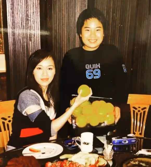 溫馨!TVB小生曬照賀繼母生日,年幼喪母感恩對方令其童年圓滿