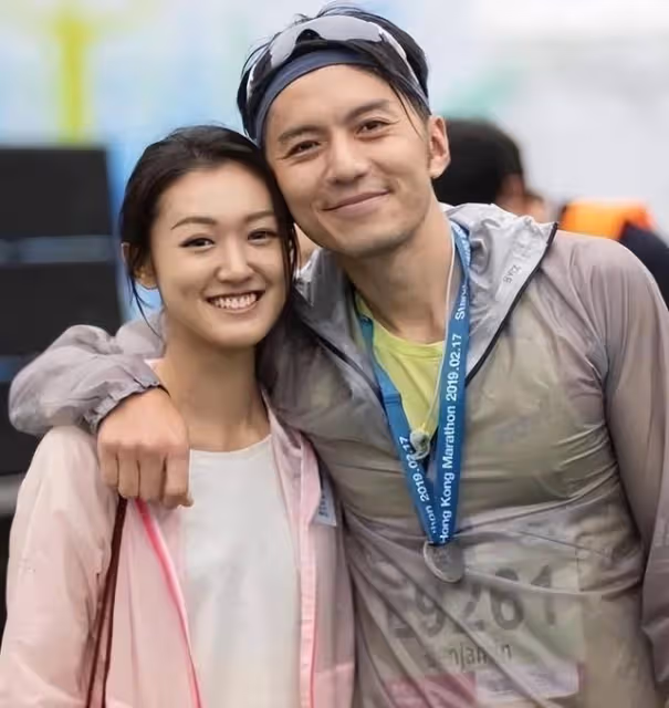 TVB男星遭網友攻擊外表老兼吃軟飯,小花太太護夫心切:是好男人