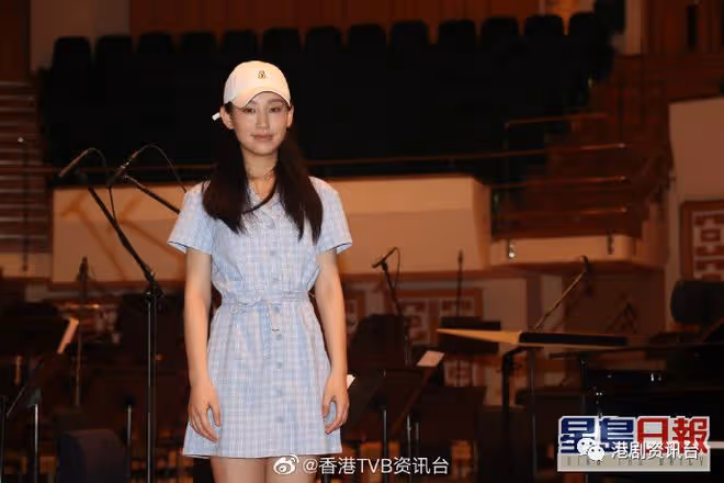炎明熹放學即趕到文化中心為演出彩排 就讀中學急聘老師返工