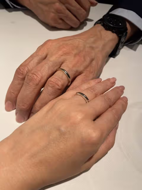 恭喜琴謙一生,中天主播周玉琴甜秀婚戒照,二婚嫁64歲名嘴求婚過程首公開,媽媽、孩子神助攻