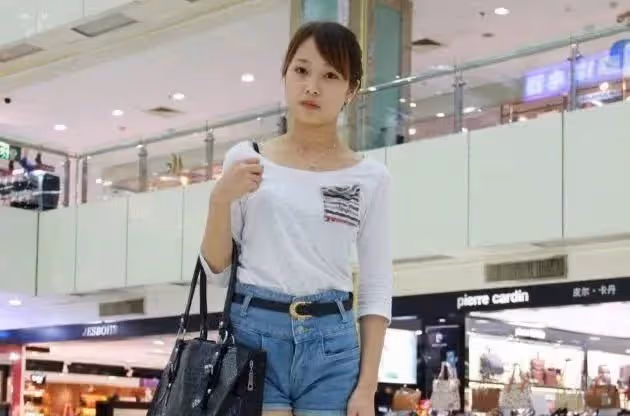 爸爸同樣是李連杰!前妻黃秋燕女兒「與現任利智女兒」現狀:有無「父愛的差距」一目了然