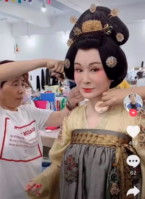 70歲潘迎紫復出!「凍齡神美顏」網驚呆 「古裝劇照曝光」近看皮膚…這太不科學了