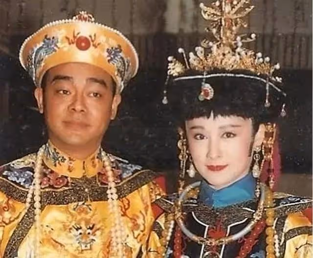 70歲潘迎紫復出!「凍齡神美顏」網驚呆 「古裝劇照曝光」近看皮膚…這太不科學了