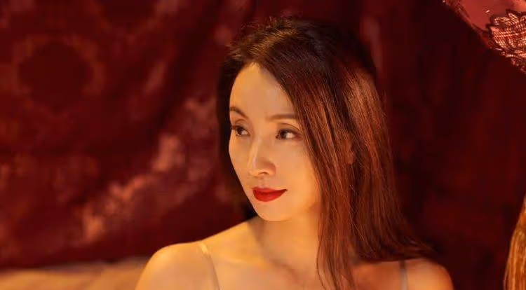 陶虹年輕照片驚艷眾人！姜文不敢直視，徐崢第一次見她會臉紅