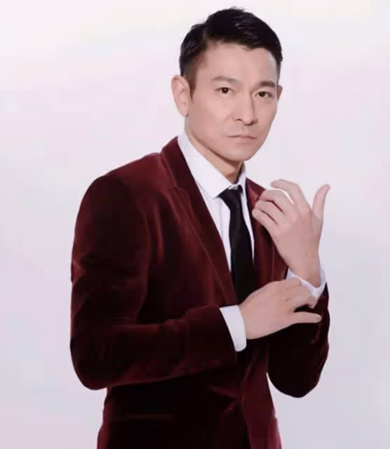 太敬業了!60歲劉德華分享「工作最後一天」 一個「小舉動」讓粉絲直誇:人品值得學習