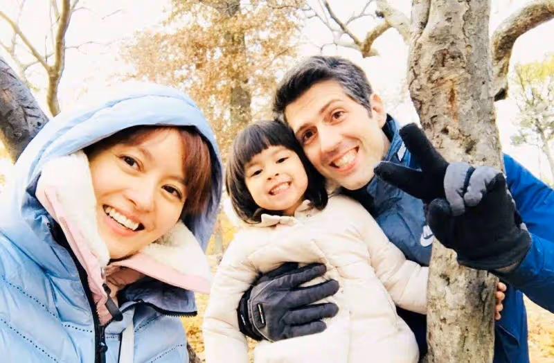 有種「顏值」叫梁詠琪女兒，才5歲混血基因就強大，比媽媽還驚艷