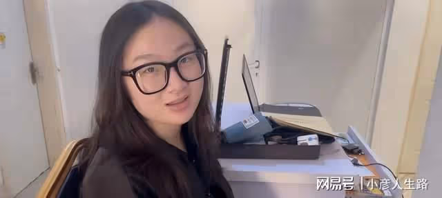 網紅周周曬混血寶寶，皮膚白凈非常可愛，稱讚奈及利亞醫療條件好