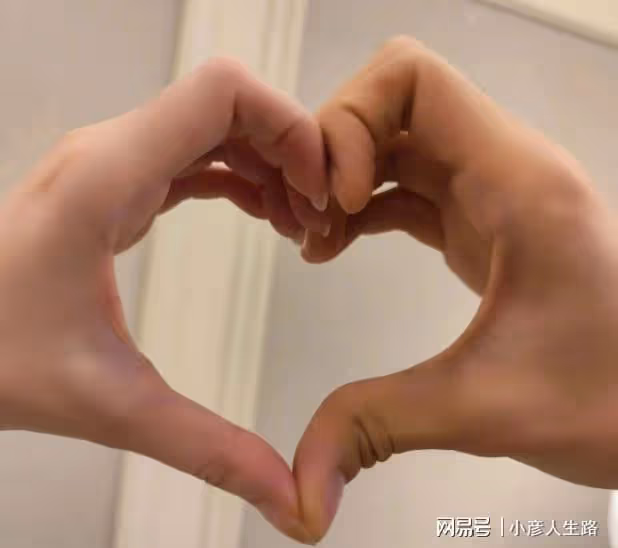 金莎男友疑似是廚師？本人更喜歡白馬王子，曾公開示愛盛況未果