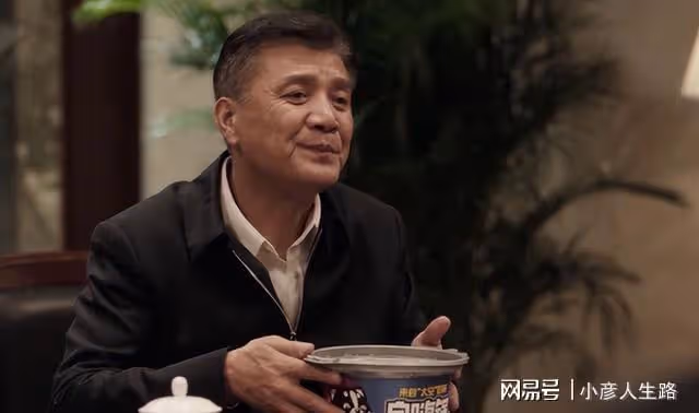 論植入，誰有《罰罪》這麼肆無忌憚？遍地廣告卻沒人反感