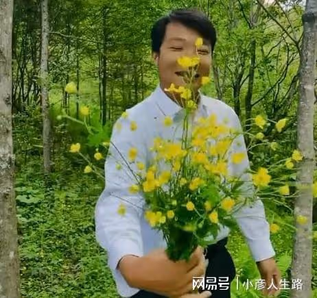 楊櫧策稱跟余秀華是「命中注定」,指責對方偷人偷心,網友:丟人