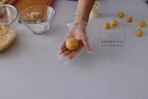 今年中秋就好這一口🥮【椒鹽花生酥皮月餅】