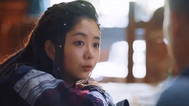 9月1日,任嘉倫為學生加油,譚松韻入圍女性角色,實至名歸