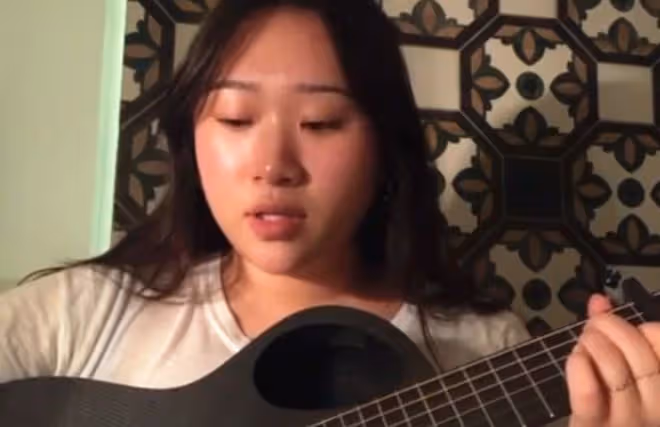 林憶蓮近況罕曝光!與小11歲男友分手後移居英國,陪女兒生活愜意