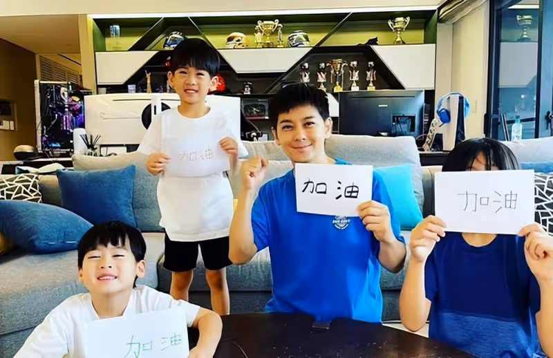 林志穎：小家漸恢復平靜，車禍發生42天之後次子首次公開露面遊玩