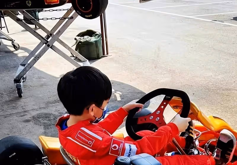 林志穎：小家漸恢復平靜，車禍發生42天之後次子首次公開露面遊玩
