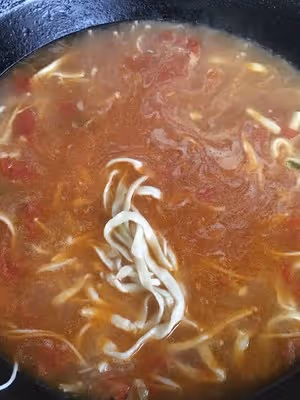 十分鐘搞定的「西紅柿雞蛋湯麵」