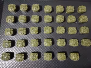 原創丨迷你萌虎小月餅丨海苔肉鬆金沙蛋黃月餅配方分享