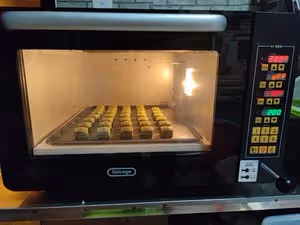原創丨迷你萌虎小月餅丨海苔肉鬆金沙蛋黃月餅配方分享