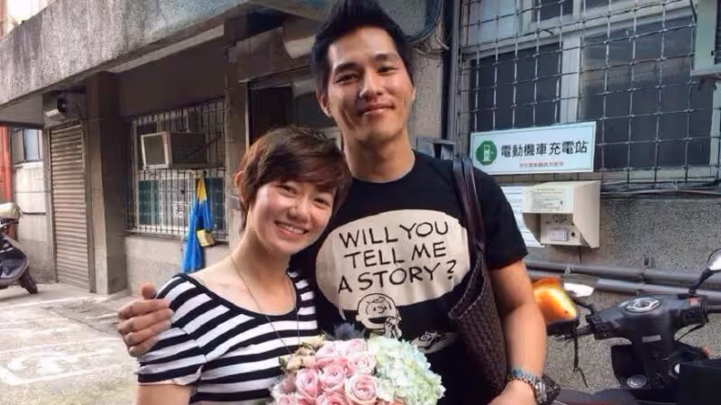 性格浪子變慈父，42歲藍正龍不捨愛妻為孩子淡出，結婚7年宣告老婆自由了：一切都值得了