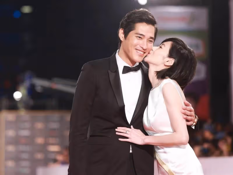 性格浪子變慈父，42歲藍正龍不捨愛妻為孩子淡出，結婚7年宣告老婆自由了：一切都值得了