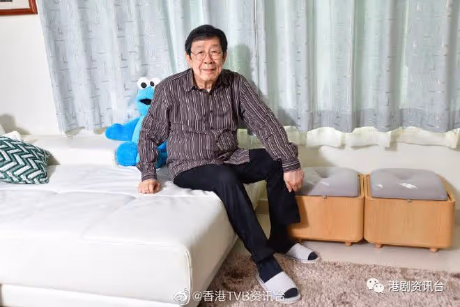胡楓提契女憶蓮!90歲再登紅館好記性唔使字幕機