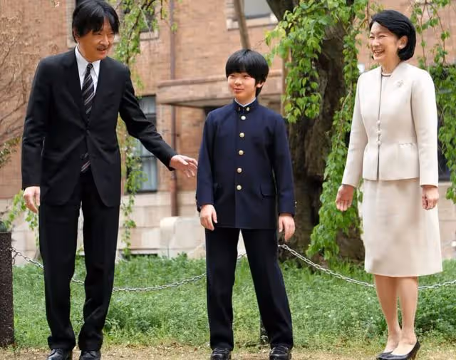 文仁也是可憐人,他對真子的愛不被理解,紀子妃的怒火都要他承受