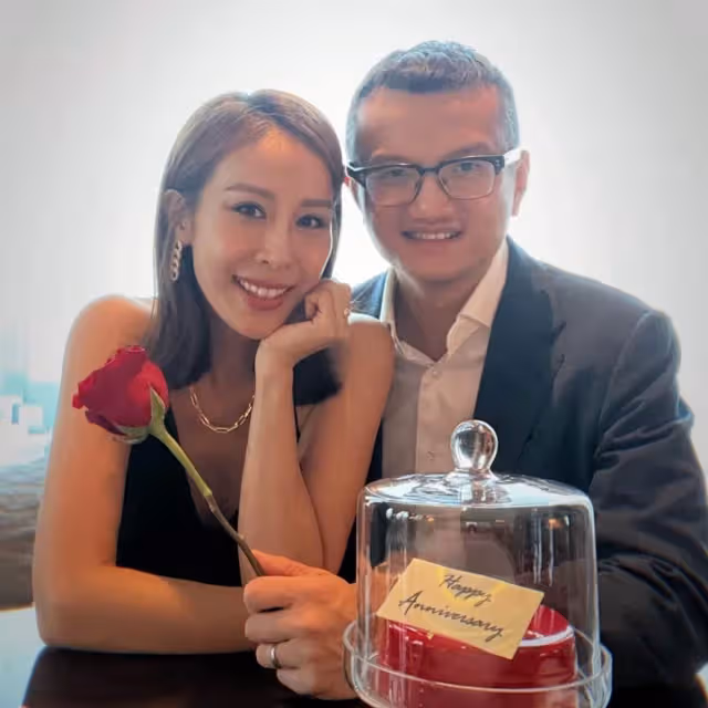 前五料港姐冠軍曬童年照慶生,圓臉胖嘟嘟,網友:好可愛