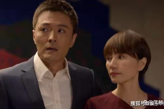 《玫瑰之戰》豐盛為何痴迷顧念？看看追求他的兩個姑娘就知道了