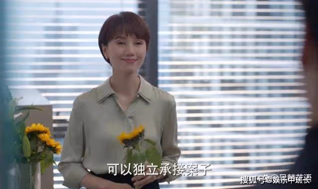 《玫瑰之戰》豐盛為何痴迷顧念？看看追求他的兩個姑娘就知道了