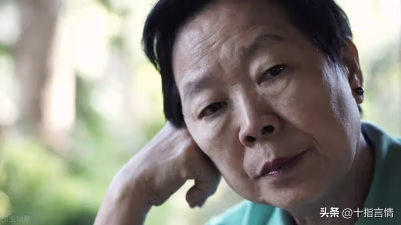 丈母娘在女兒家養老三年,如今兒子要接走,女婿氣憤:先把帳結了
