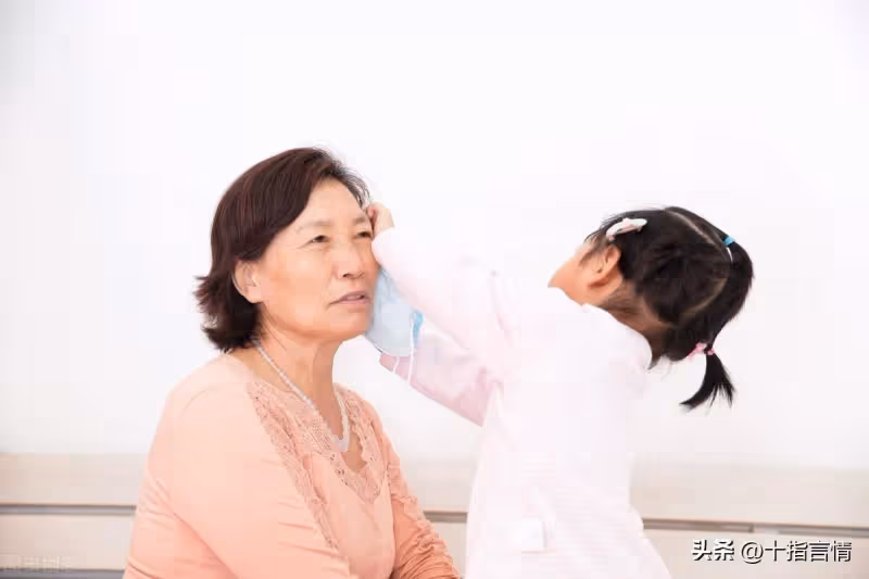 丈母娘在女兒家養老三年,如今兒子要接走,女婿氣憤:先把帳結了