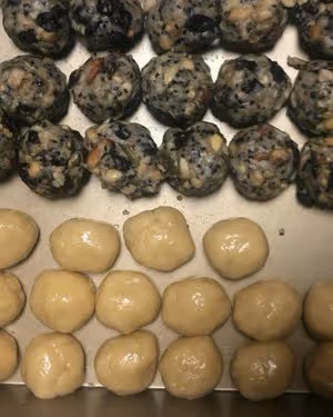 簡單的月餅（不用轉化糖漿，不用梘水，不塌腰，不泄腳）