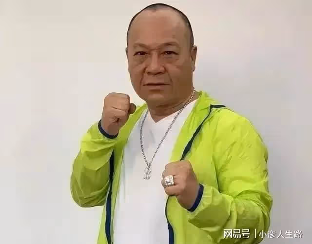 港星黃竣峰餐廳驚魂！被歹徒連砍三刀生命垂危，本人回憶像做噩夢