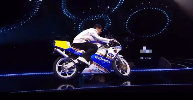 劉德華線上演唱會唱到嗓子沙啞，在線人數破4億，眾星現身送祝福