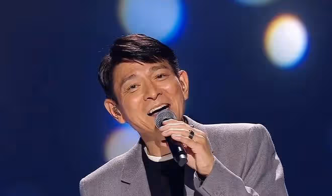 劉德華線上演唱會唱到嗓子沙啞,在線人數破4億,眾星現身送祝福
