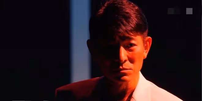 劉德華線上演唱會唱到嗓子沙啞,在線人數破4億,眾星現身送祝福