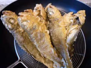 外酥里嫩炸小黃魚