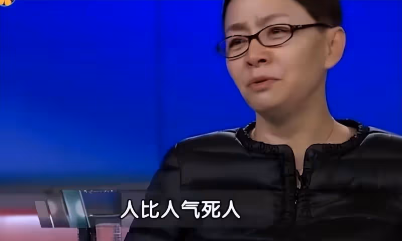 宋丹丹涉嫌退役兩年,她是如何一步步跌入「祭壇」的?