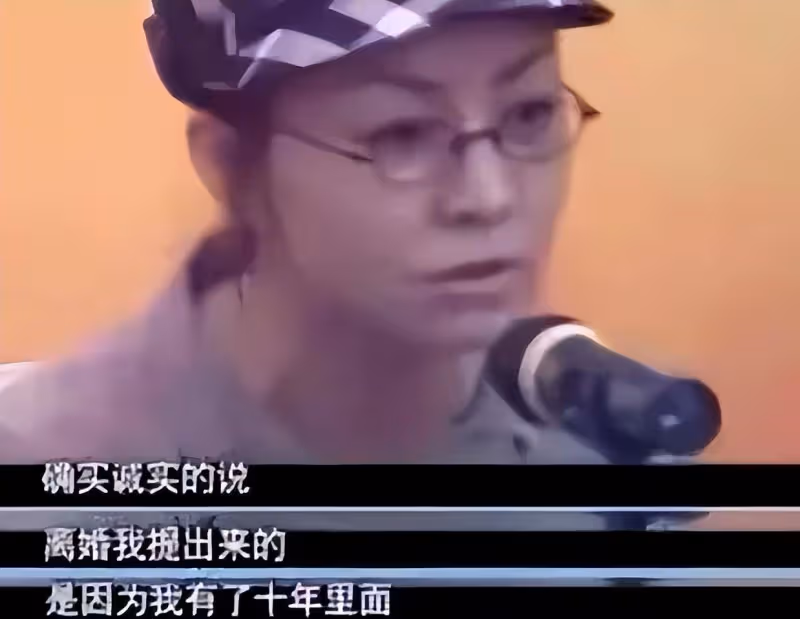 宋丹丹涉嫌退役兩年,她是如何一步步跌入「祭壇」的?
