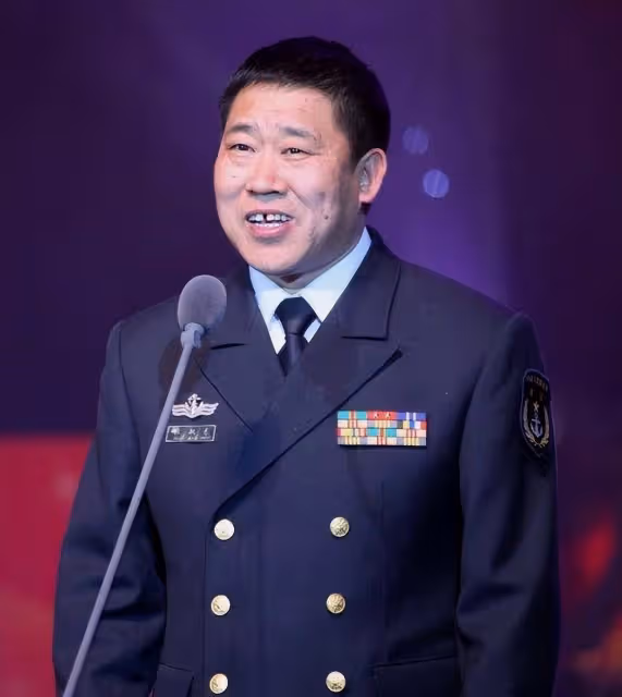 國家一級演員杜旭東與妻子相愛數十年,女兒離婚發誓要養她一輩子