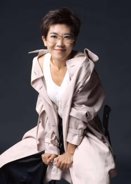 國家一級演員杜旭東與妻子相愛數十年,女兒離婚發誓要養她一輩子