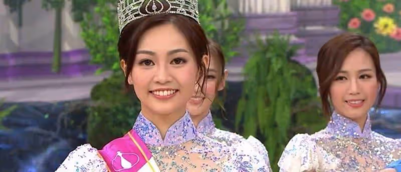 TVB新人小花入行兩年獲好評!演戲自然是港大尖子生,處女圈圈