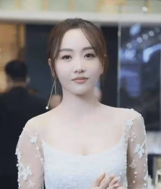她被稱「最懶」明星，一休息就是半年，不真不搶淡定從容