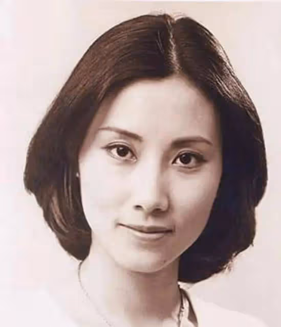 追愛21年嫁給王明泉,羅家英的訴苦裡掩藏著不被愛的無奈和悲傷