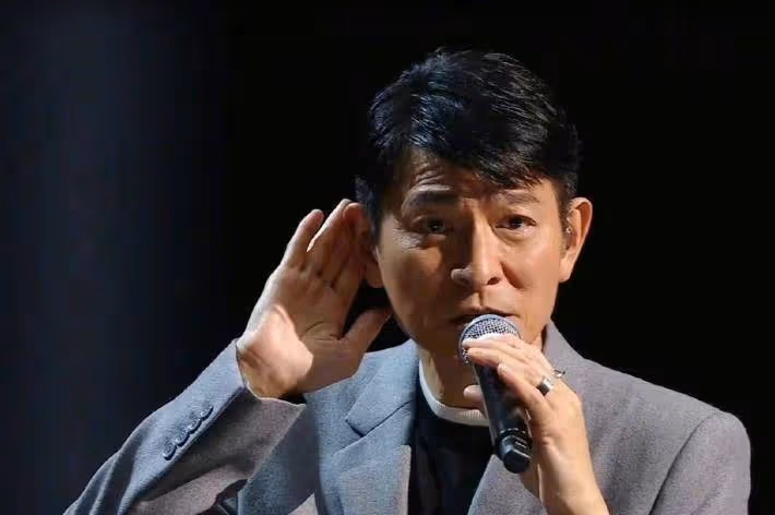 一生紅紅火火！3.5億人同時觀看劉德華線上演唱會，直接關閉送禮