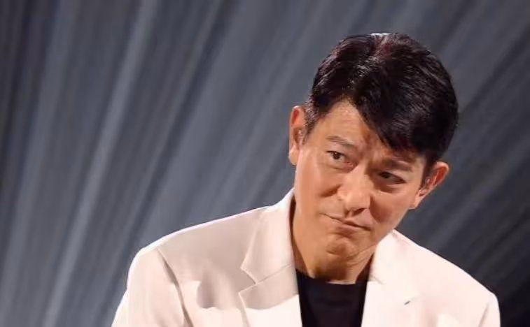 一生紅紅火火！3.5億人同時觀看劉德華線上演唱會，直接關閉送禮