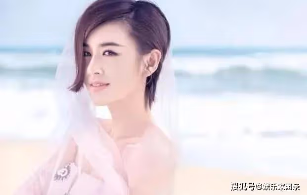 台上她是醜女「齙牙珍」，生活中的她卻神似王祖賢，如今生活美滿