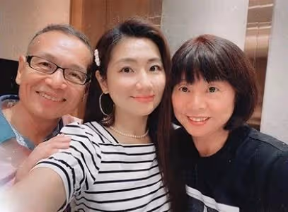Selina爸爸坦承「曾要阿中放棄婚約」幾度快撐不下去 淚寫千字文「妳做到了」:重生快樂