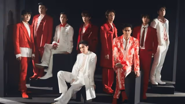 Super Junior獅城快閃26小時　演唱會結束大吃螃蟹慶功