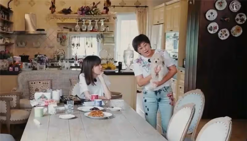 林志穎媽媽才是「人生贏家」，生活幸福愜意，72歲看上去像50歲，網友：怪不得志穎不會老